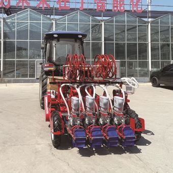 8 Row Pneumatic Onion Seeder 1